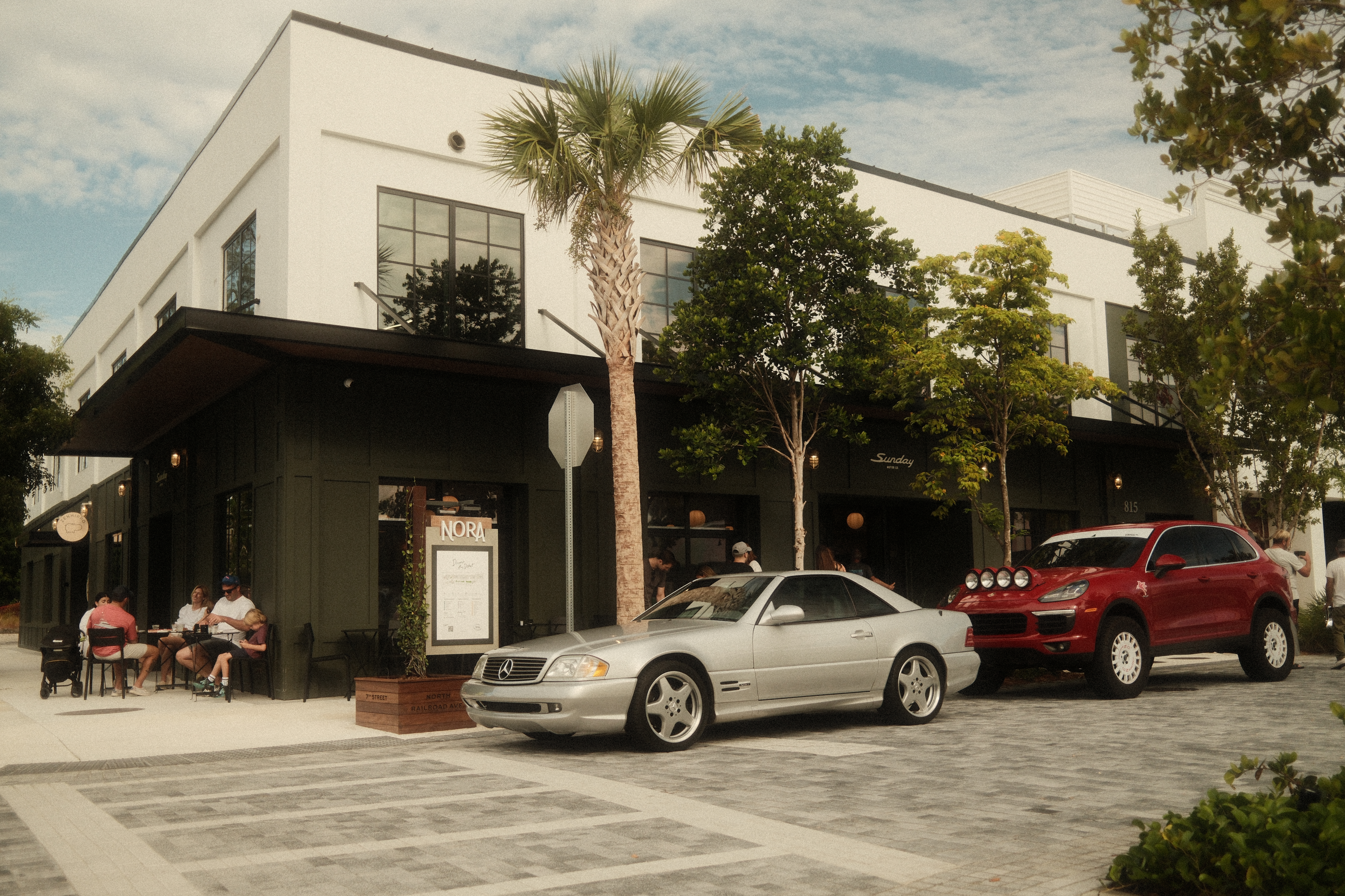 Sunday Motor Co. – Now Open