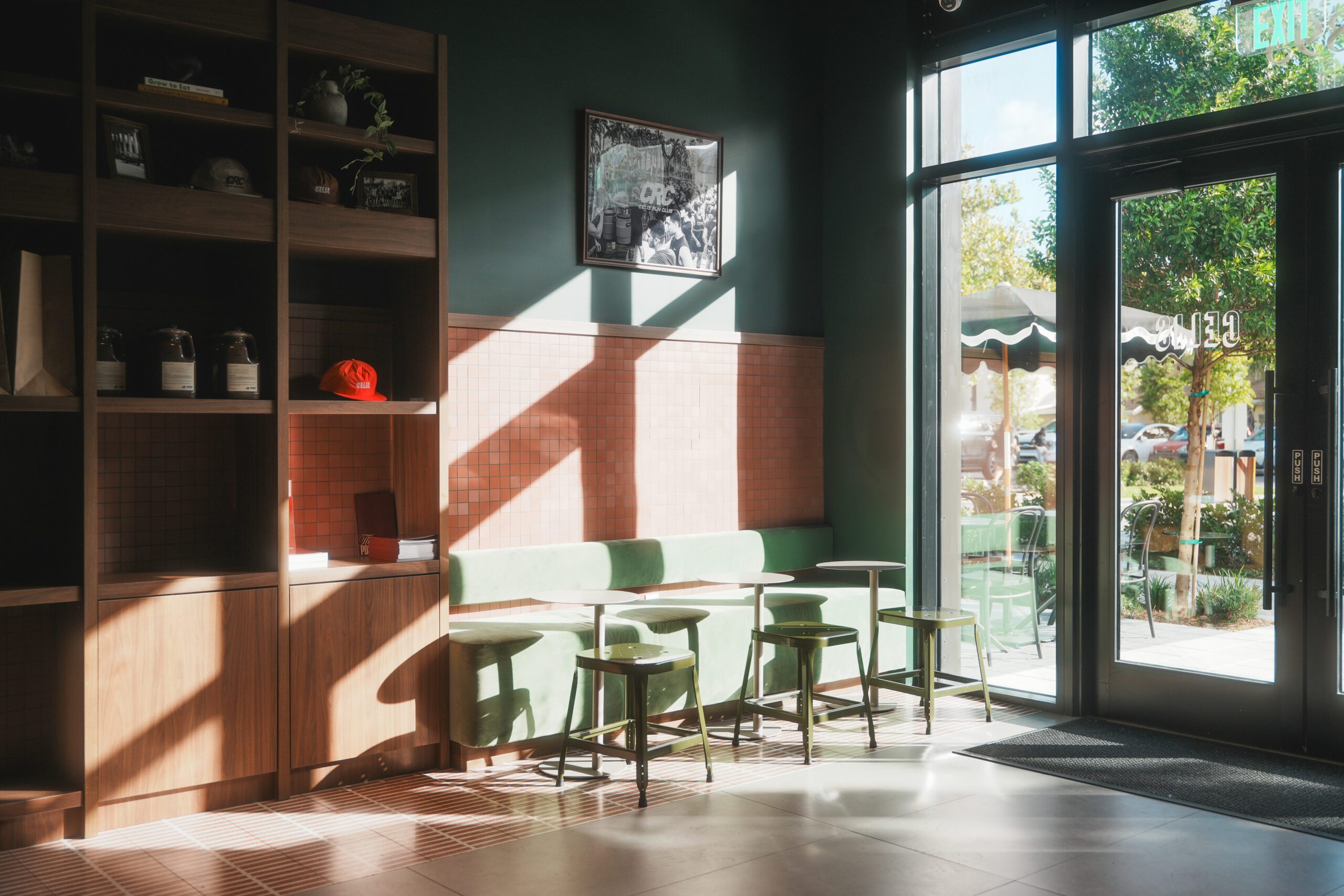 Celis Juice Bar – Open